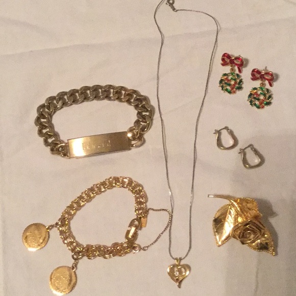 Fashion Jewelry 🌻 Jewelry - 🌻Amazing Mystery Bundle of Assorted Jewelry Items